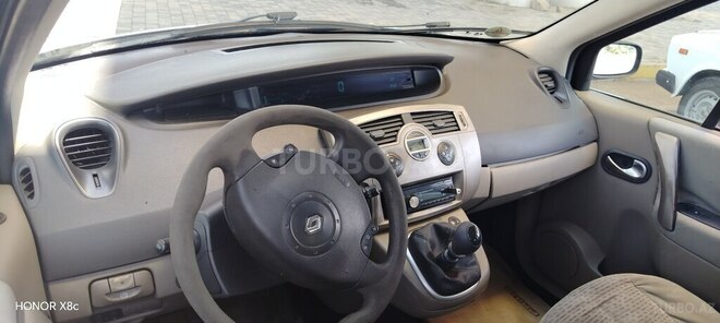 Renault Scenic-5