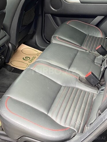 Land Rover Discovery-12