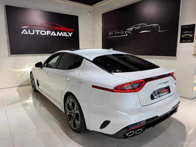 Kia Stinger-6