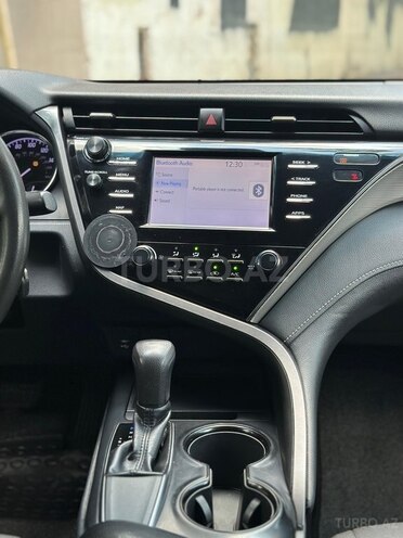 Toyota Camry-9