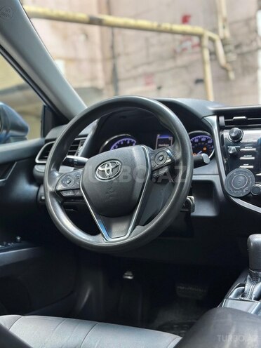 Toyota Camry-10