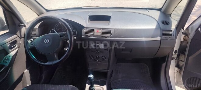 Opel Meriva-5