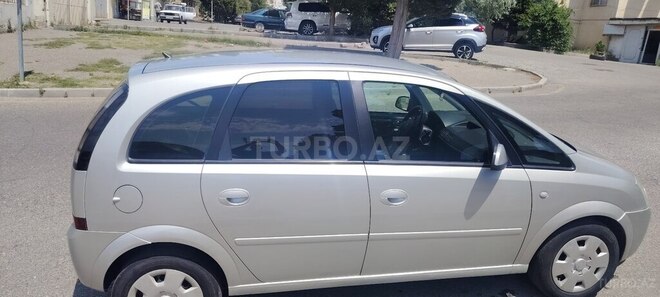 Opel Meriva-9