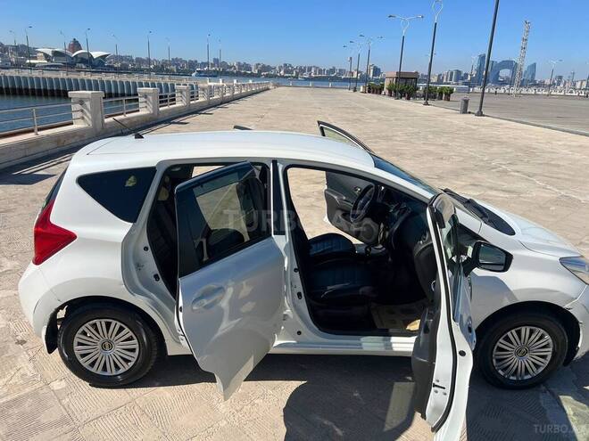 Nissan Note-9