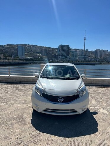 Nissan Note-2