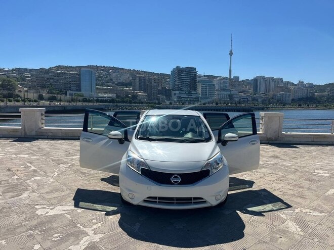 Nissan Note-7
