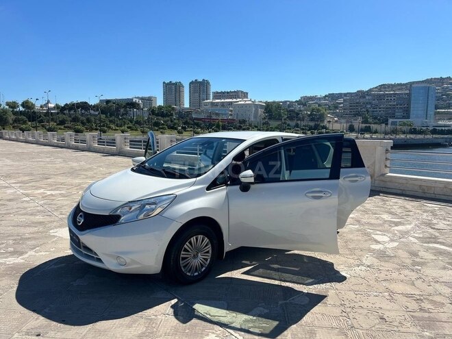 Nissan Note-8