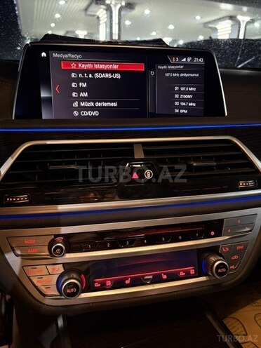 BMW 740-9