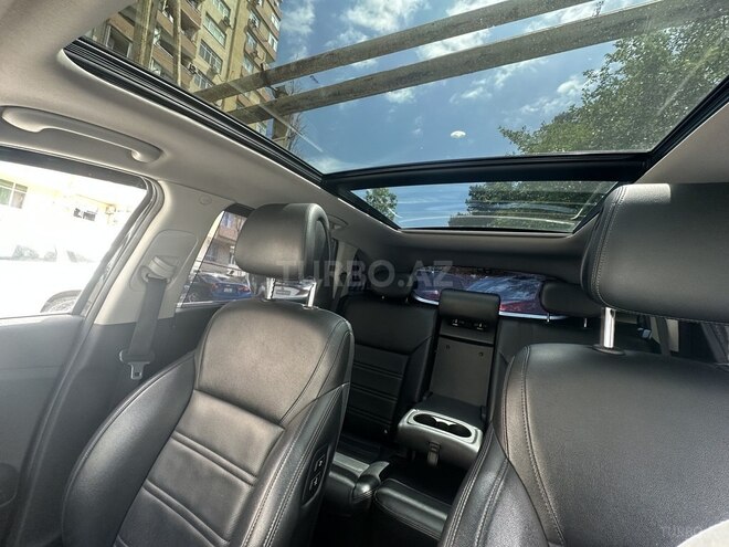 Kia Sorento-8