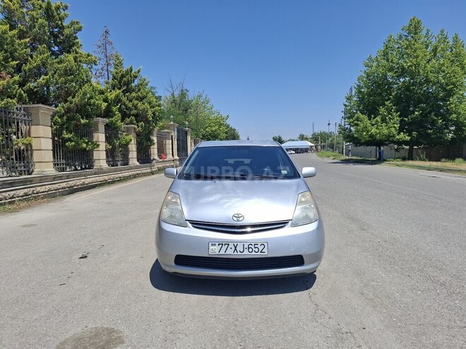 Toyota Prius-1