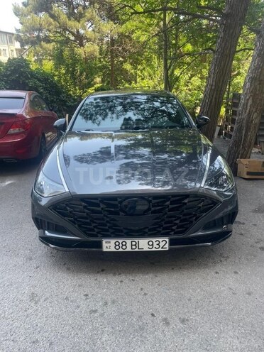 Hyundai Sonata-1