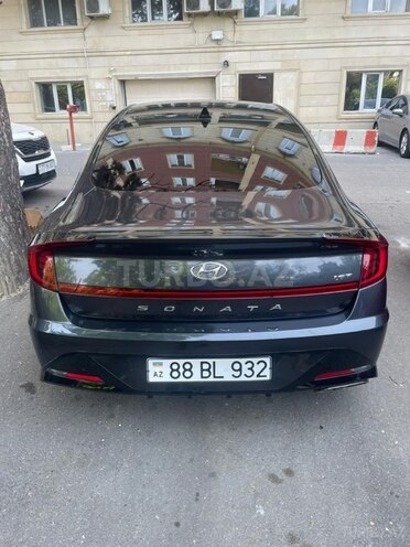 Hyundai Sonata-2