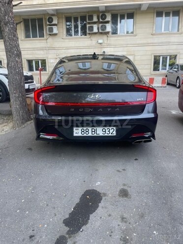 Hyundai Sonata-4