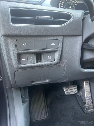 Hyundai Sonata-15