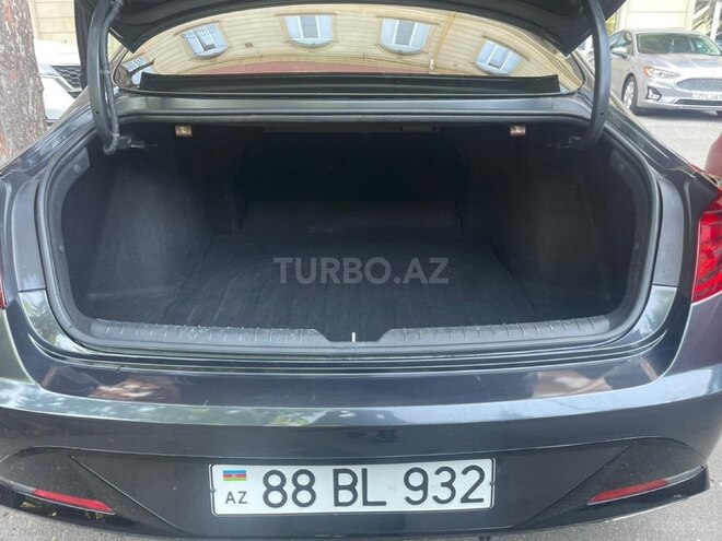 Hyundai Sonata-18