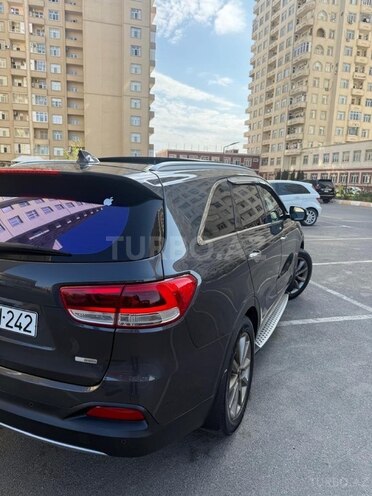 Kia Sorento-11