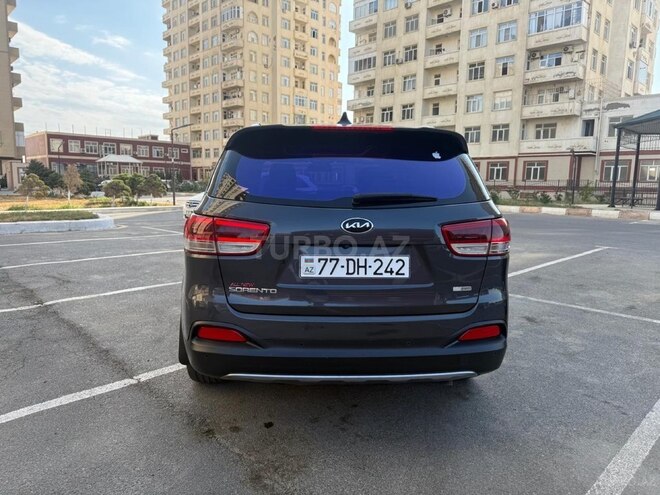 Kia Sorento-9