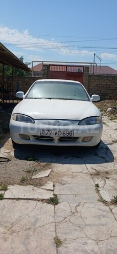 Hyundai Elantra-1