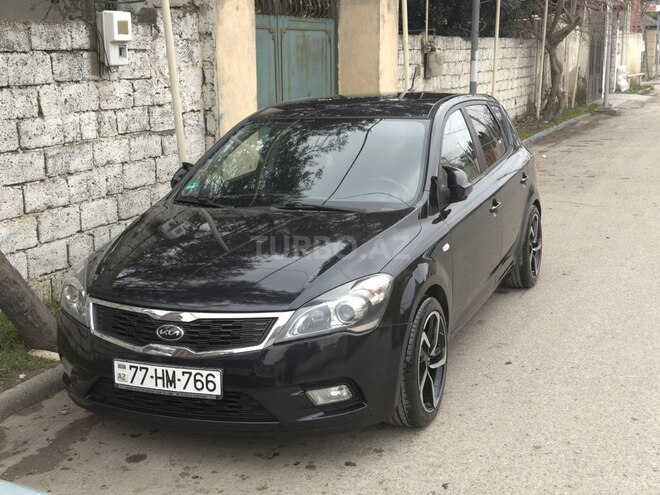 Kia Ceed-11