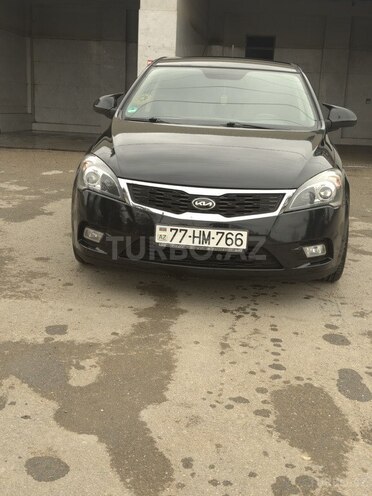Kia Ceed-2