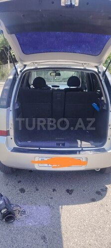 Opel Meriva-12