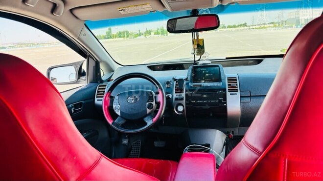 Toyota Prius-3