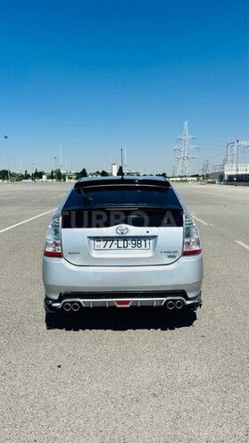Toyota Prius-2
