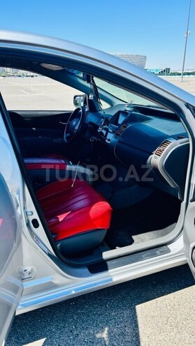 Toyota Prius-9