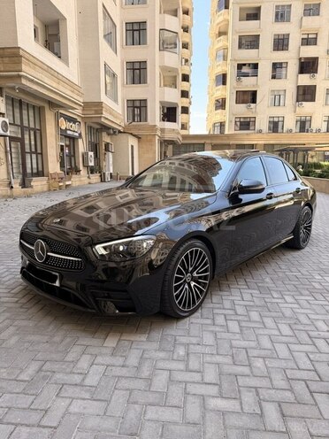Mercedes E 220 d-4