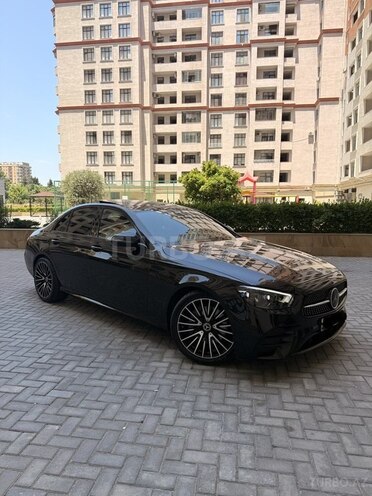 Mercedes E 220 d-1