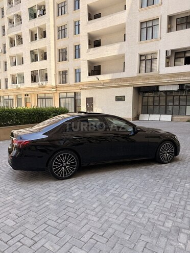 Mercedes E 220 d-7