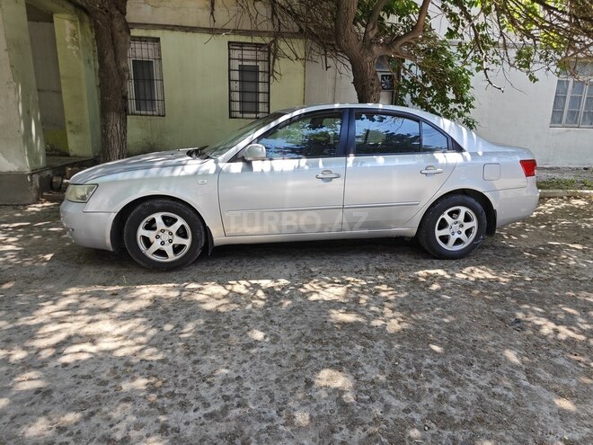 Hyundai Sonata-5