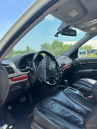 Hyundai Santa Fe-5