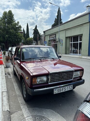 LADA (VAZ) 2107-2