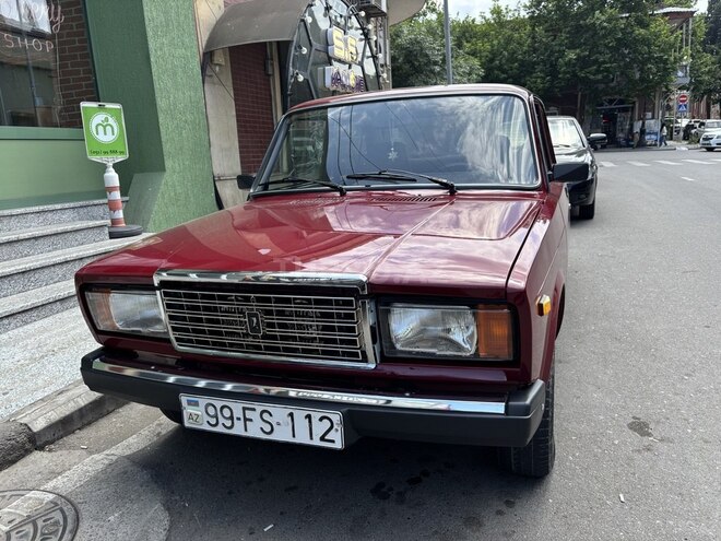 LADA (VAZ) 2107-1
