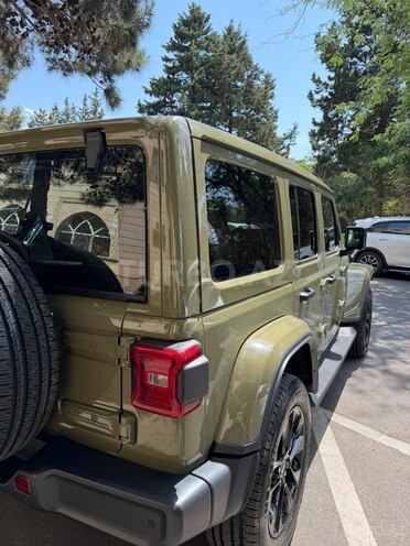 Jeep Wrangler-14