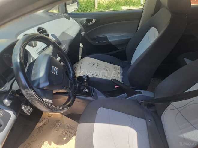 SEAT Ibiza-10