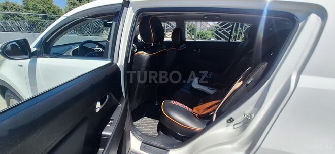 Kia Sportage-8