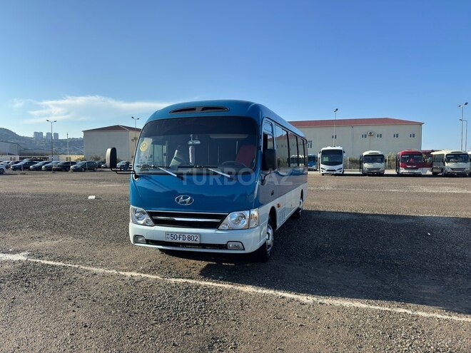 Hyundai County-3