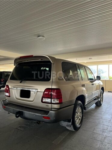 Toyota Land Cruiser-7