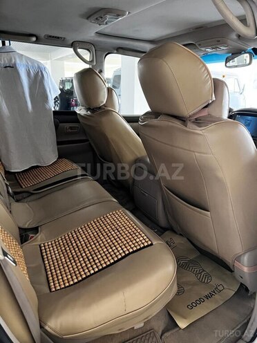 Toyota Land Cruiser-10