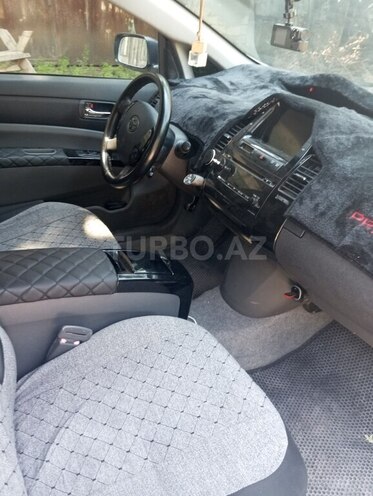Toyota Prius-3
