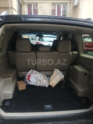 Mitsubishi Pajero-9