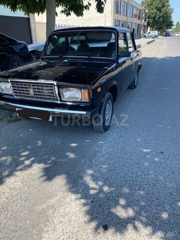 LADA (VAZ) 2107-1