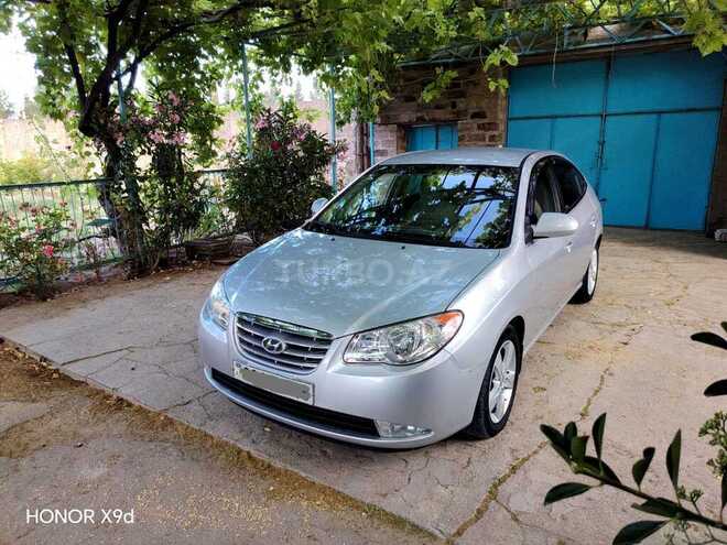 Hyundai Elantra-10