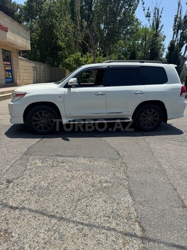 Toyota Land Cruiser-7