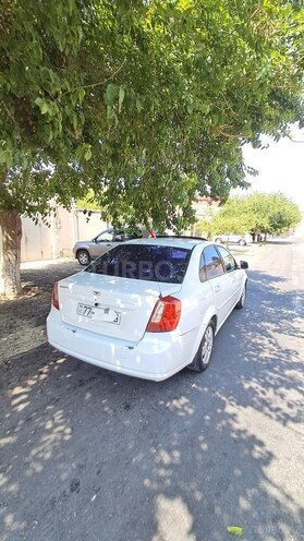 Daewoo Gentra-8