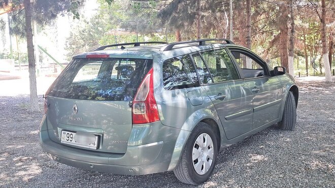 Renault Megane-11