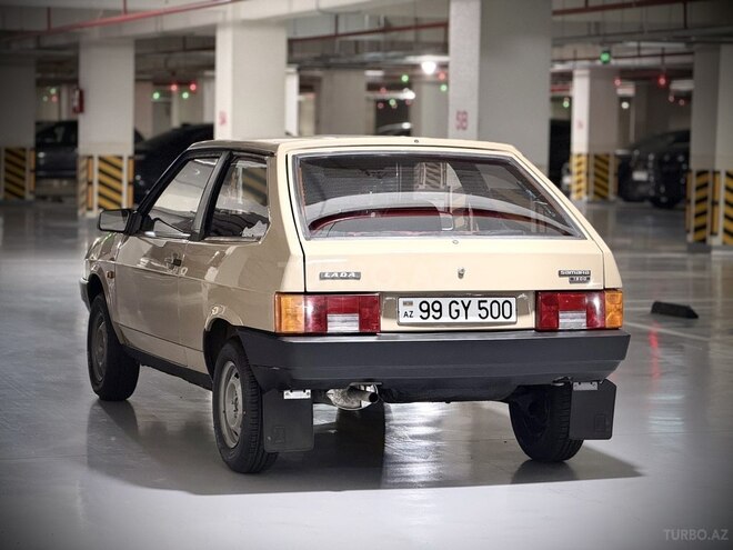LADA (VAZ) 2108-9