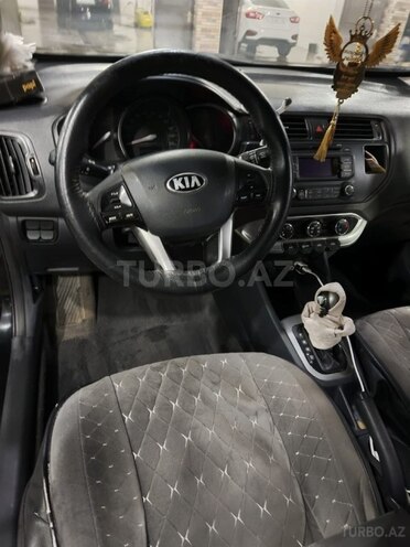 Kia Rio-3